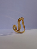 انگشتر استیل زنانه طرح موج (Wave) - رنگ طلایی و فری سایز