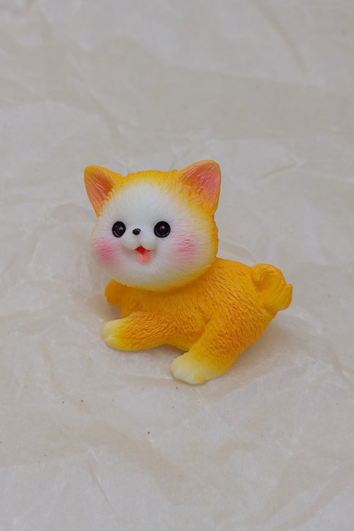 فیگور گربه نارنجی