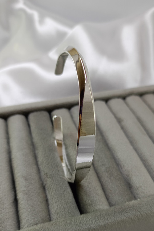 بنگل نقره ای استیل